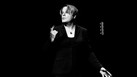 Eddie Izzard Performs Shakespeare’s Hamlet at Brisbane Powerhouse